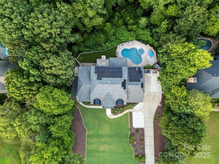 Property Photo: 429 Hendon Row Way SC 29715
