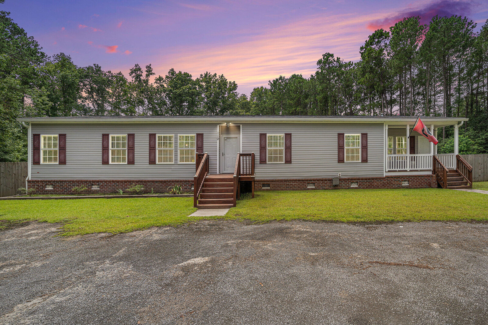 Property Photo: 110 Barton Lane SC 29483