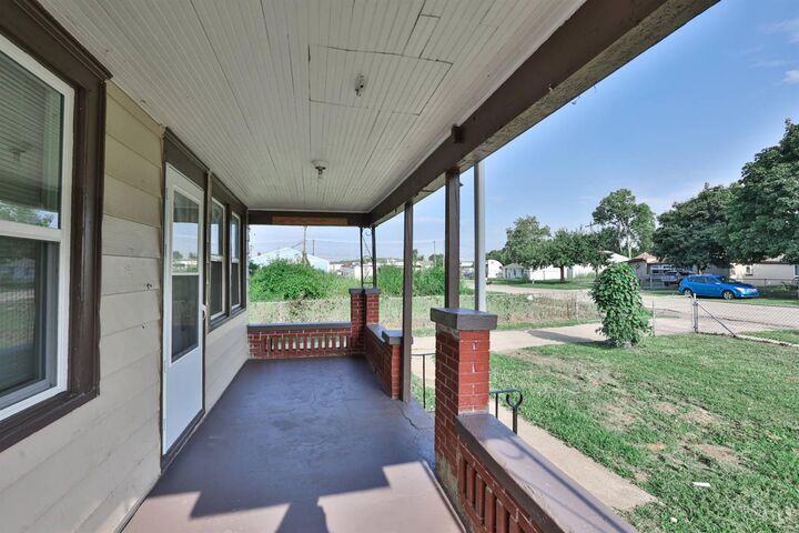 Property Photo: 512 Buena Avenue OH 45044