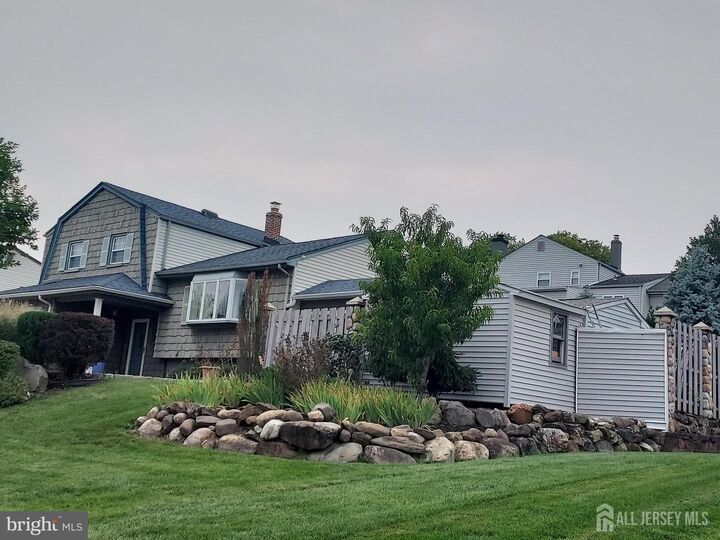 9 Cottonwood Drive  Sayreville NJ 08872 photo