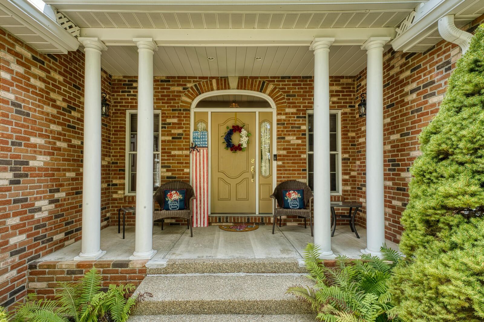 Property Photo:  387 Laurel Oaks Lane  OH 43056 