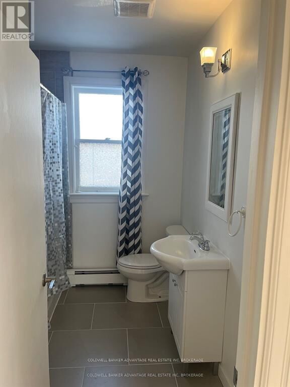 Property Photo:  832 King Street  ON L3K 4J5 