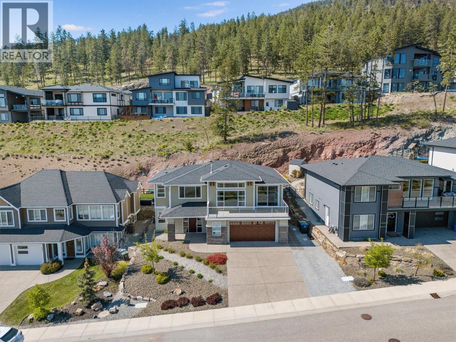 Property Photo: 2600 Paramount Drive BC V4T 3M6