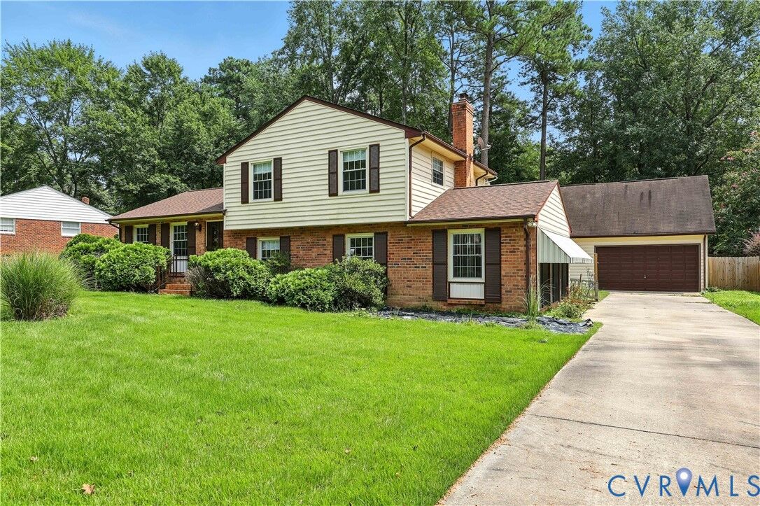 Property Photo:  12305 Little Pond Lane  VA 23113 