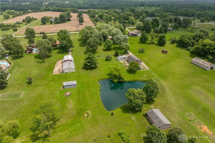 Property Photo: 6189 Lesourdsville West Chester Road OH 45011