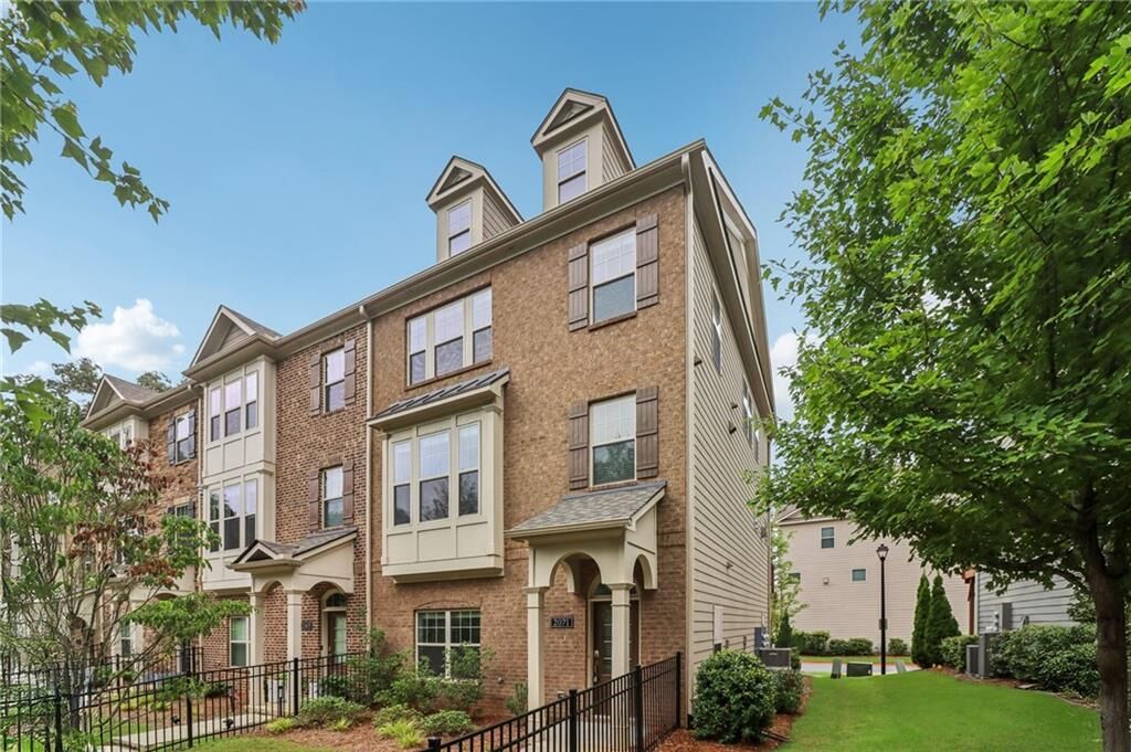 Property Photo: 2071 Morrison Avenue GA 30319