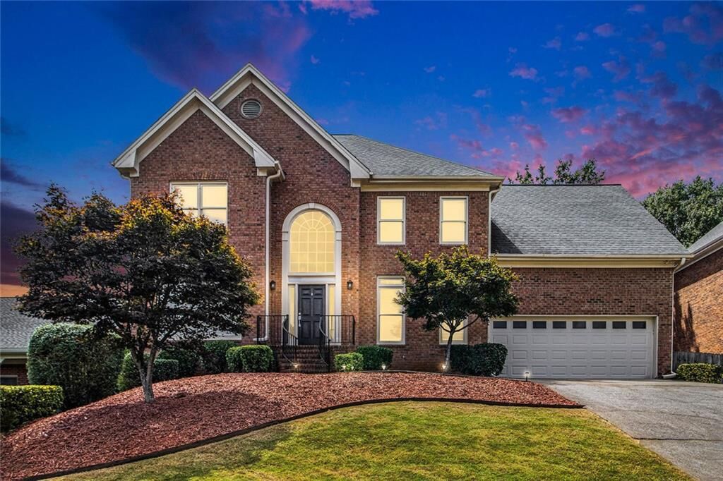Property Photo:  5510 Vicarage Walk  GA 30005 