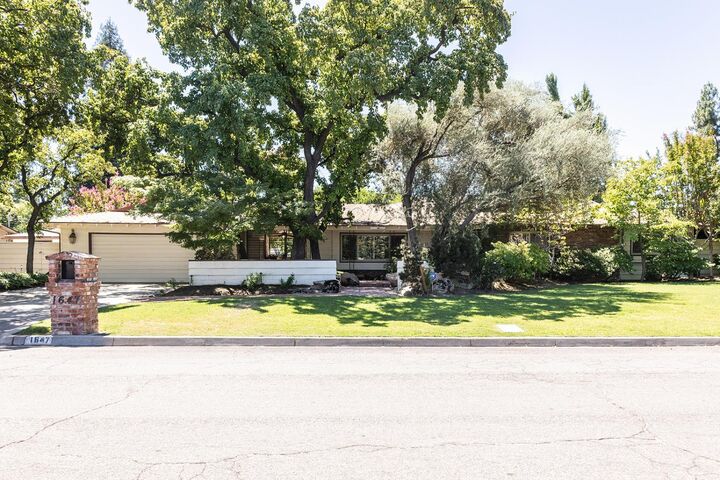 1647 W Wrenwood Avenue  Fresno CA 93711 photo