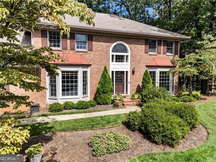 Property Photo: 220 Penhurst Way GA 30076