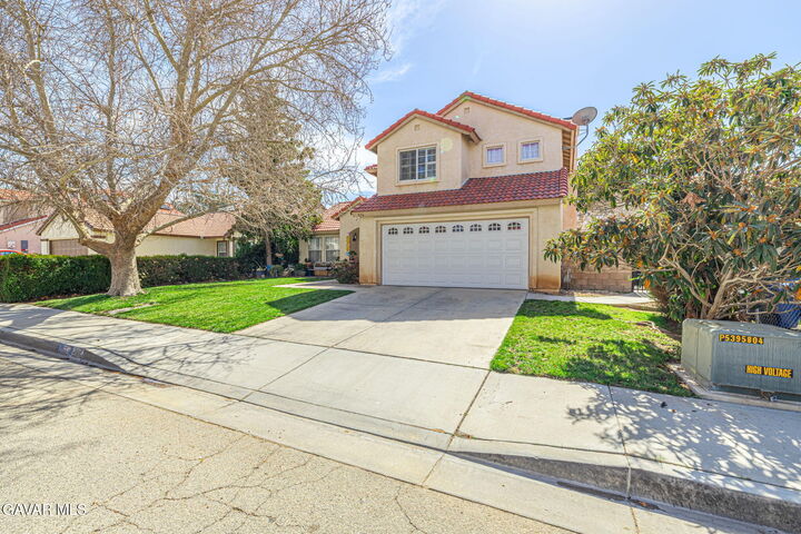 Property Photo:  836 E Ave K7  CA 93535 
