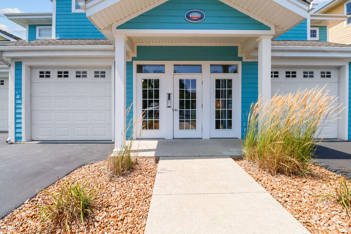 Property Photo:  13304 E Lakeshore Drive 202  IN 46303 