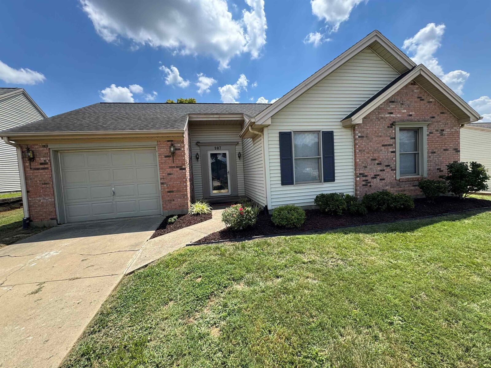 Property Photo: 987 Oakcrest Drive KY 42420-5318