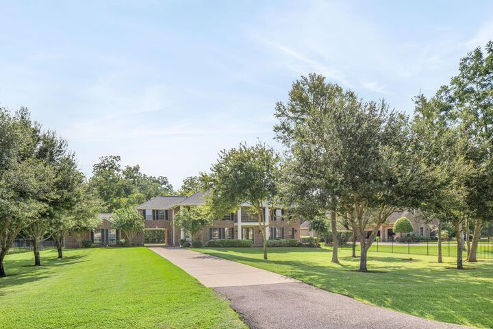 4511 Pine Landing Drive  Missouri City TX 77459 photo