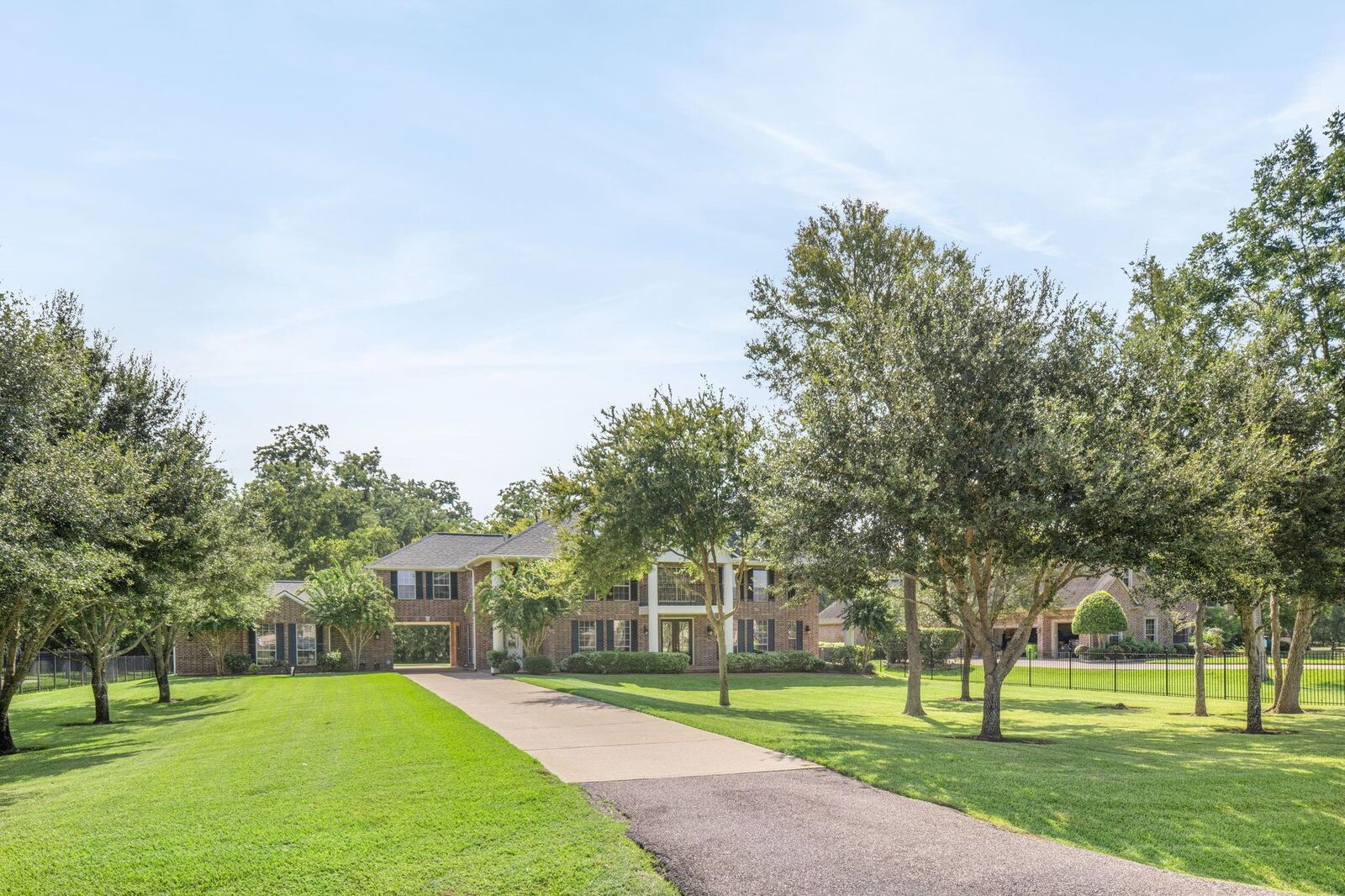 Property Photo: 4511 Pine Landing Drive TX 77459