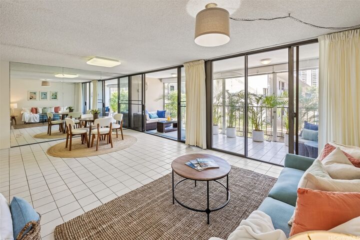 250 Ohua Avenue 1B  Honolulu HI 96815 photo