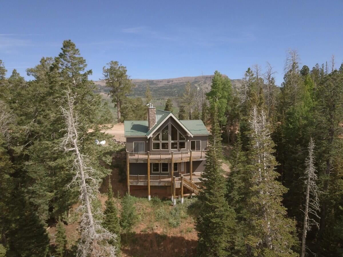 Property Photo:  1231 N Aspen Dr  UT 84719