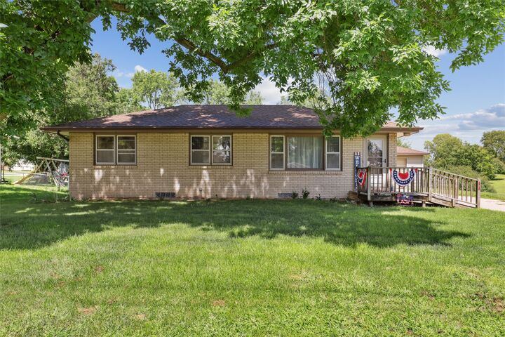 606 Davis Street  Polk City IA 50226 photo