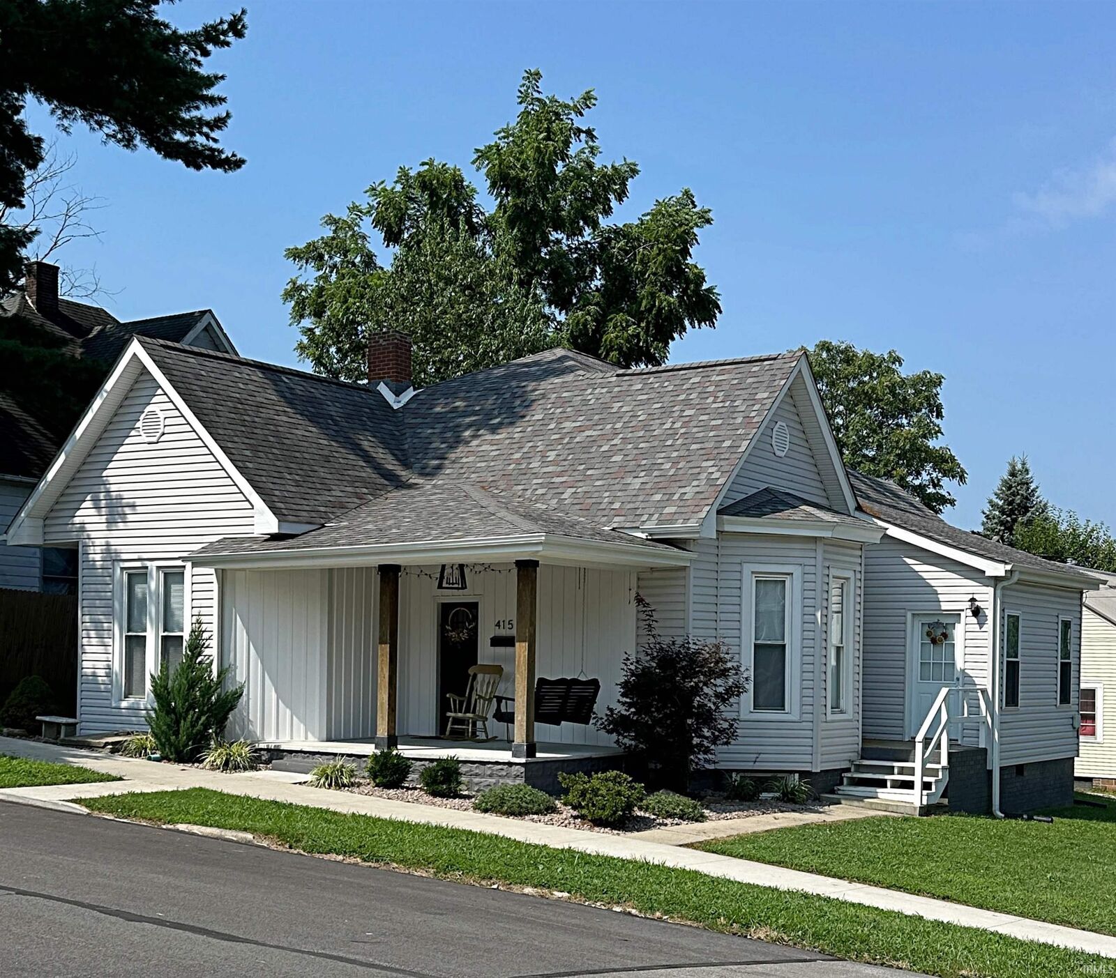 Property Photo: 415 NE 4th Street IN 47501