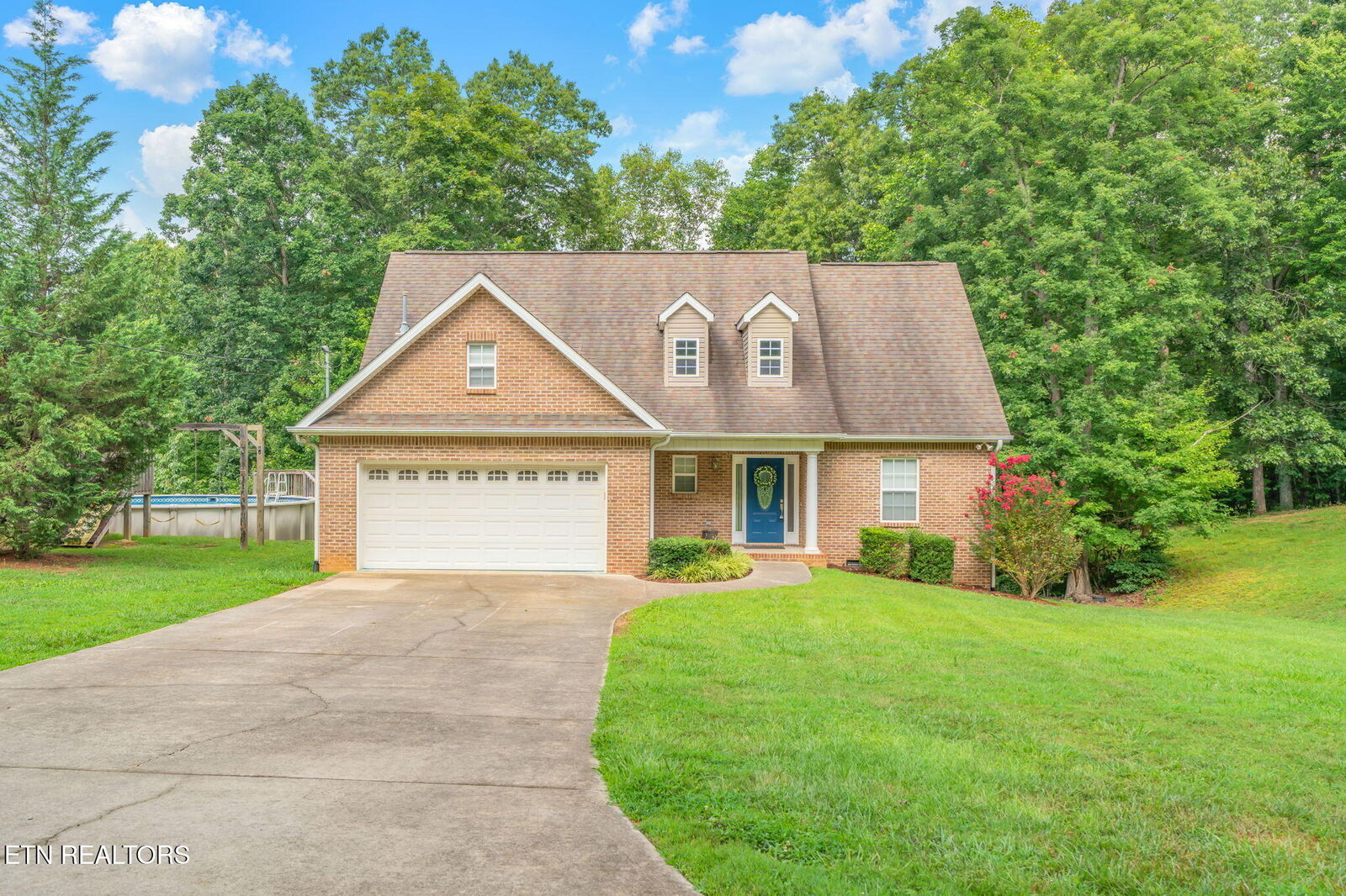 Property Photo: 132 Edgewood Drive TN 37849
