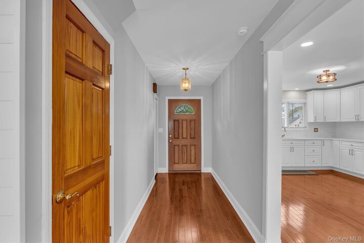 Property Photo:  2810 Chestnut Avenue  NY 11779 