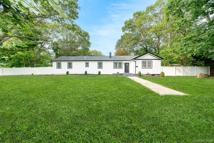 229 Southaven Avenue  Medford NY 11763 photo