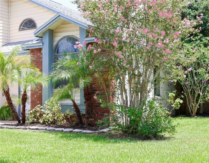 Property Photo: 2214 Grasmere Drive FL 32703