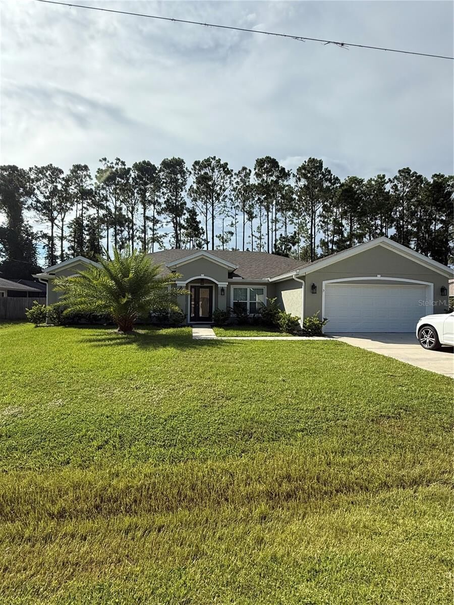 Property Photo: 5 Wayman Place FL 32164