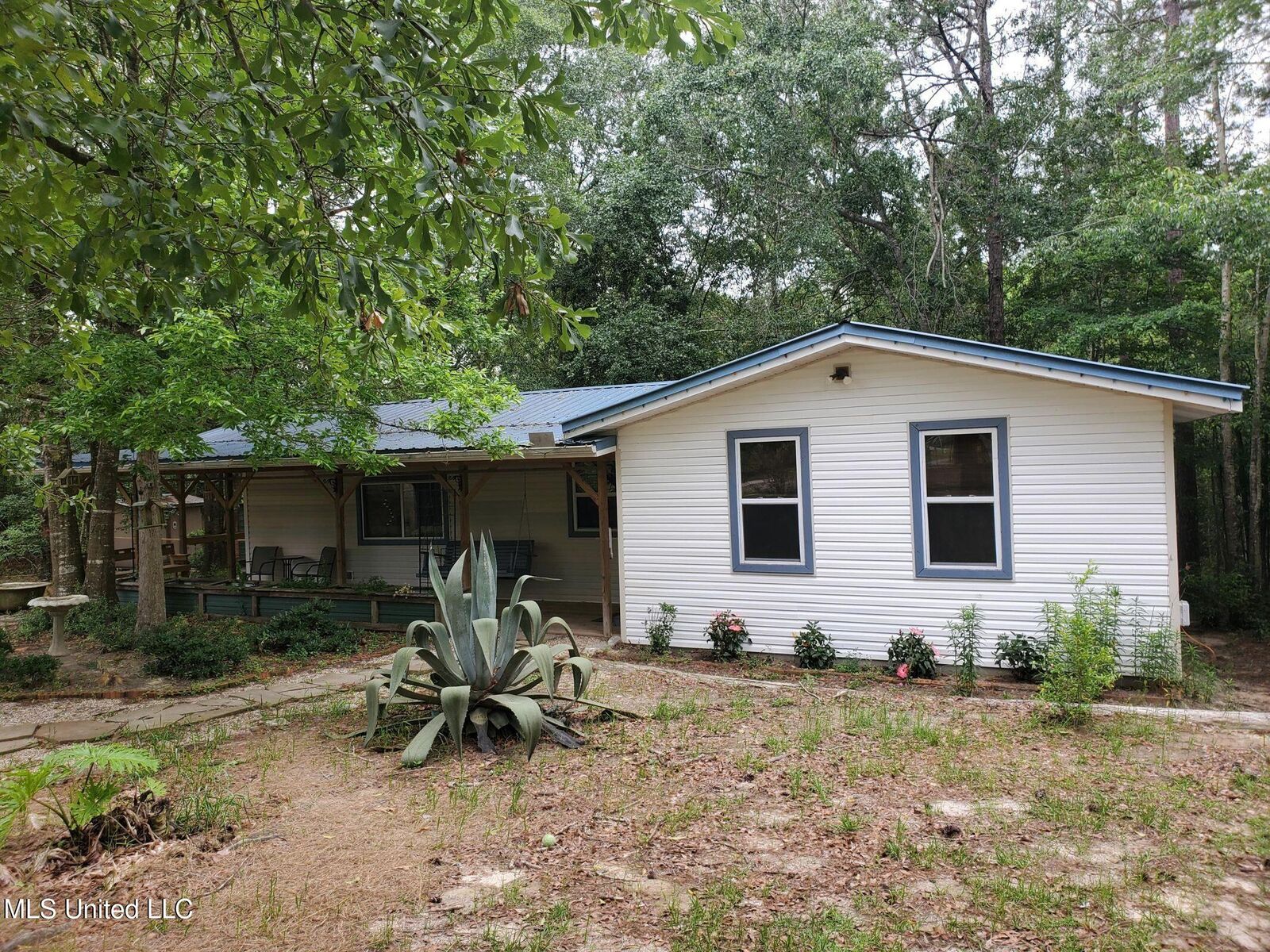 Property Photo:  18533 Lakewood Court  MS 39574 