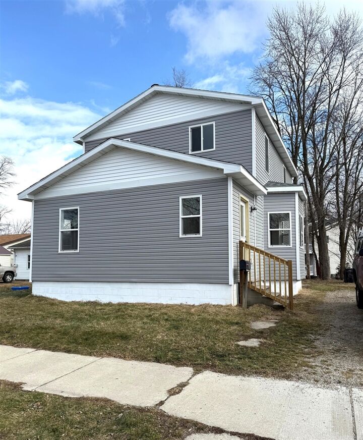 632 Spring Street  Three Rivers MI 49093 photo
