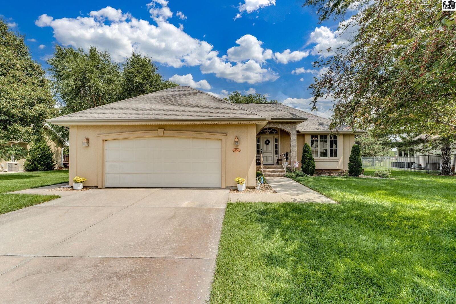 Property Photo: 1824 Seville Dr KS 67502