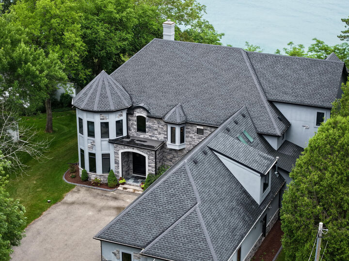 Property Photo:  12420 N Lake Shore Dr  WI 53092 