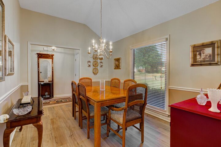 Property Photo: 1968 Chimneyrock Blvd E TN 38016