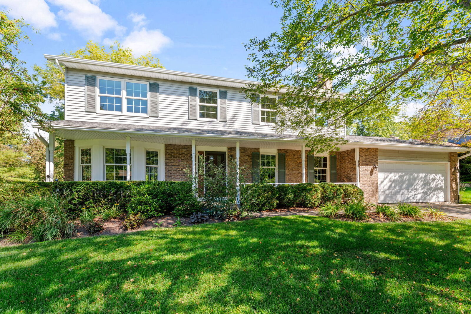 Property Photo:  522 Joy Lane  IL 60118 