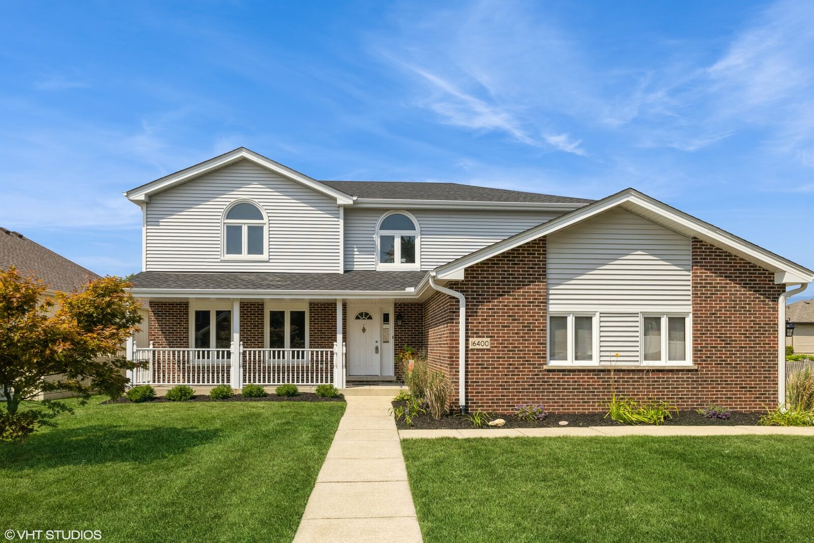 Property Photo:  16400 Lee Avenue  IL 60467 