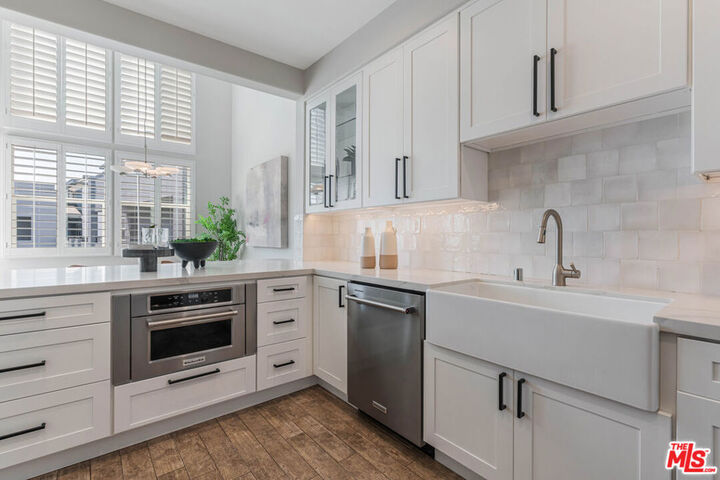 Property Photo: 7100 Playa Vista Drive 406 CA 90094