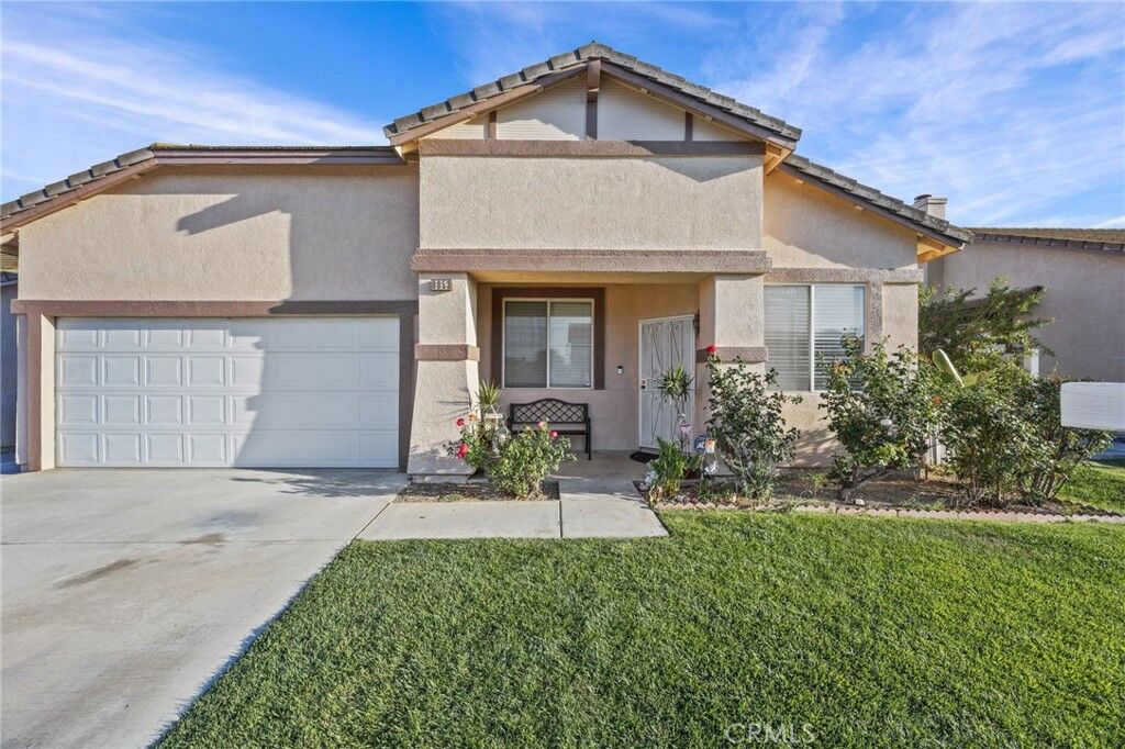 Property Photo: 8053 David Way CA 92509