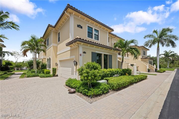 Property Photo: 2431 Breakwater Way 101 FL 34112