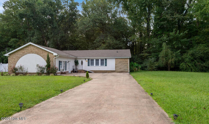 602 Terry Street  Elizabeth City NC 27909 photo