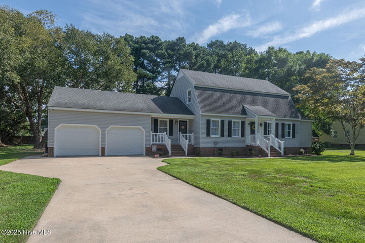 Property Photo: 102 Hunters Trail E NC 27909
