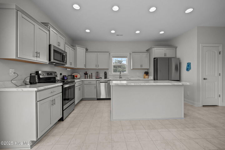 Property Photo: 407 W Black Water Lane NC 28555