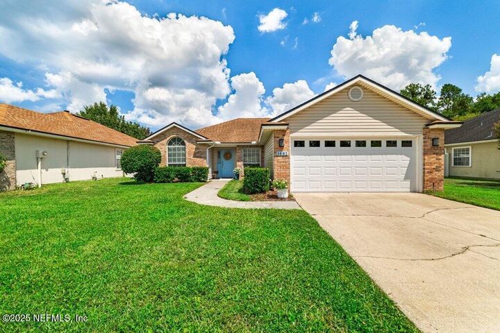 Property Photo:  1681 Hawkins Cove Drive W  FL 32246 