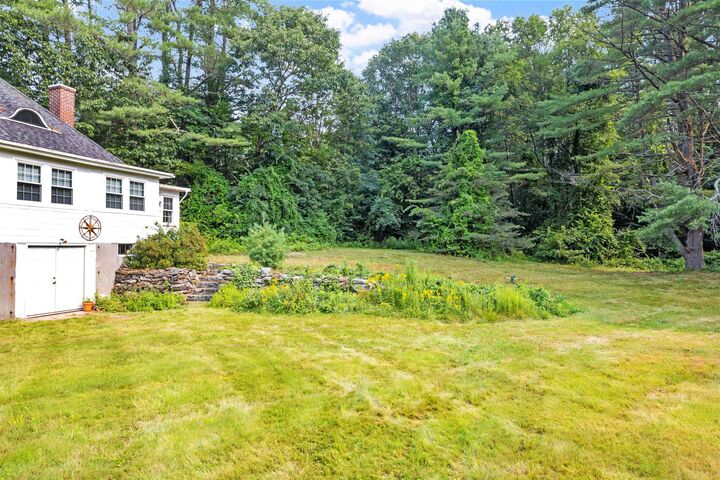 Property Photo:  186 Main Street  NH 03229 