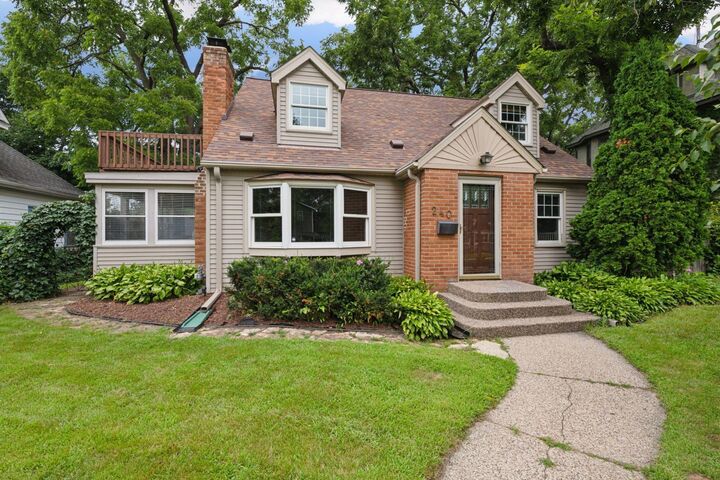 Property Photo: 240 Russell Avenue S MN 55405