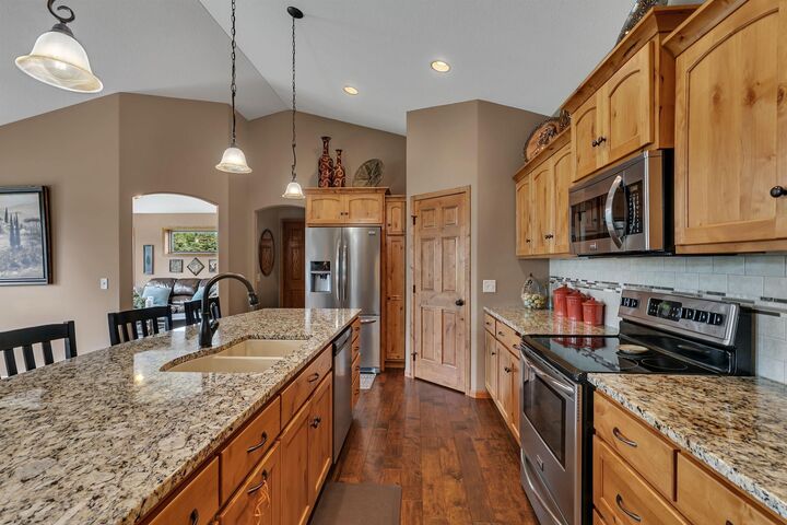 Property Photo:  6625 Westwood Parkway  MN 56303 