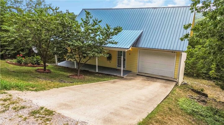 Property Photo: 8 Blackfoot Drive AR 72631