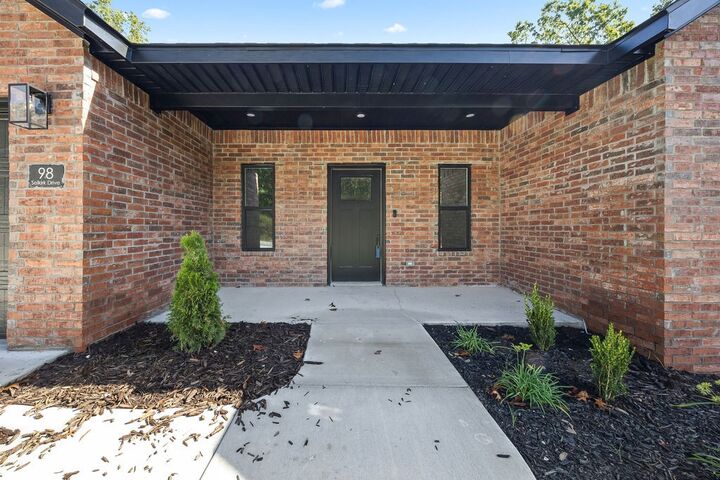 Property Photo: 98 Selkirk Drive AR 72715