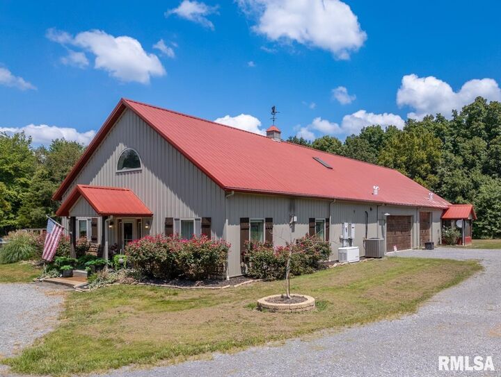 Property Photo:  19101 E Old Lake Road  IL 62896 