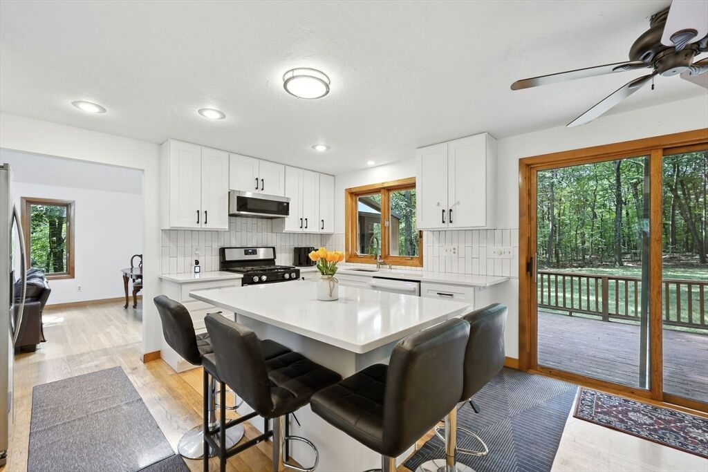 Property Photo: 9 Valleywood Rd MA 01748