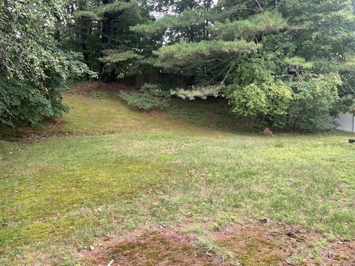 Property Photo:  4 Richard Rd  MA 01760 