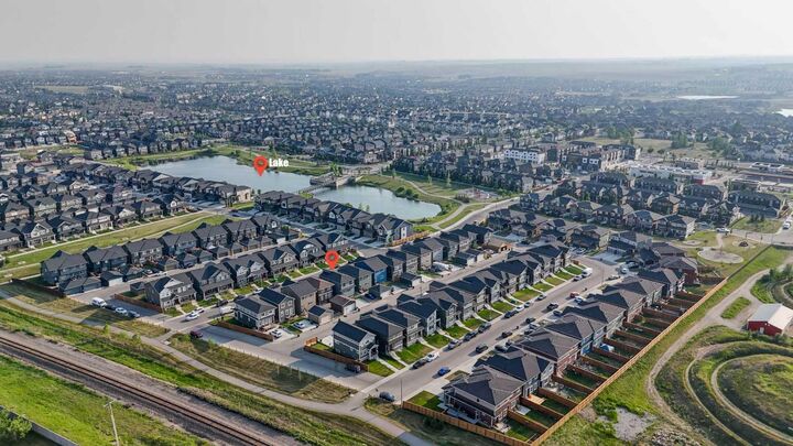 Property Photo:  62 Midtown SW  AB T4B 5H1 